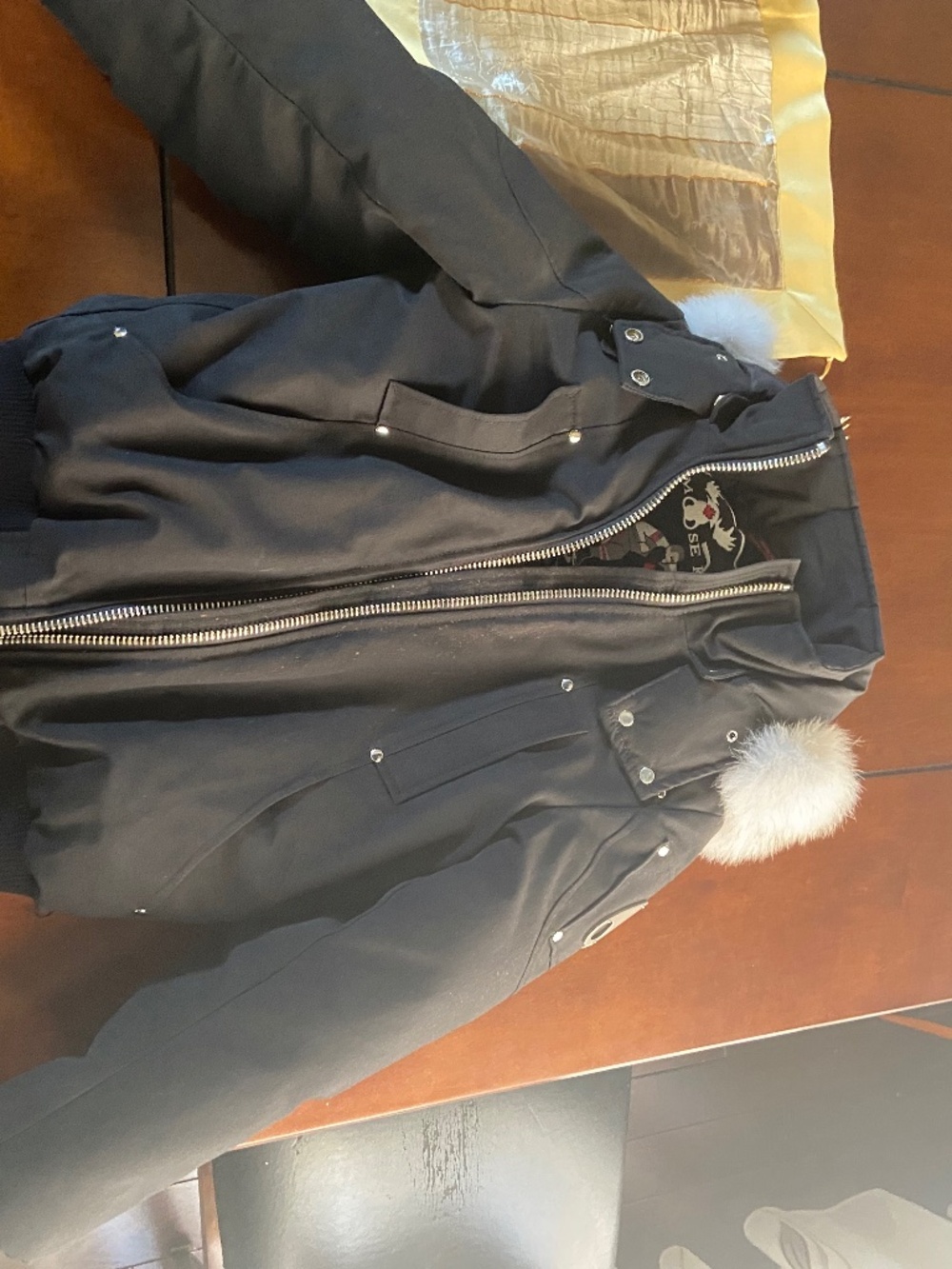 Women’s moose knuckle jacket black/white fur SMALL
